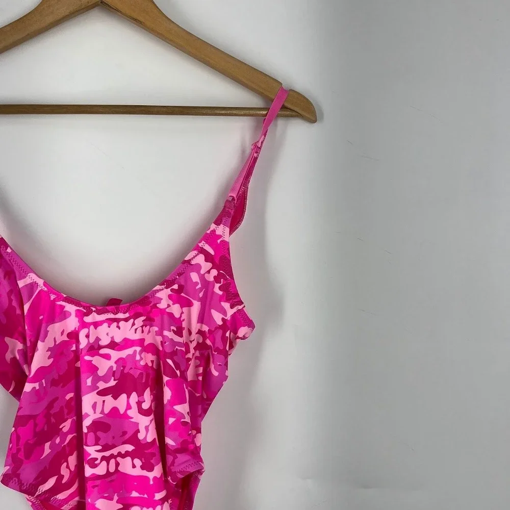 SKIMS Recycled Swim‎ Scoop Neck One Piece Pink Camo Swimsuit Women's M NWT